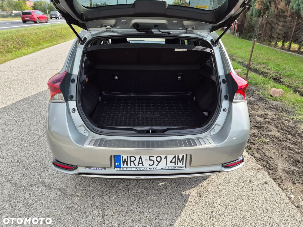 Toyota Auris 1.8 HSD Luna - 27