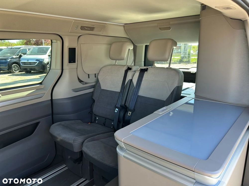 Volkswagen California - 11