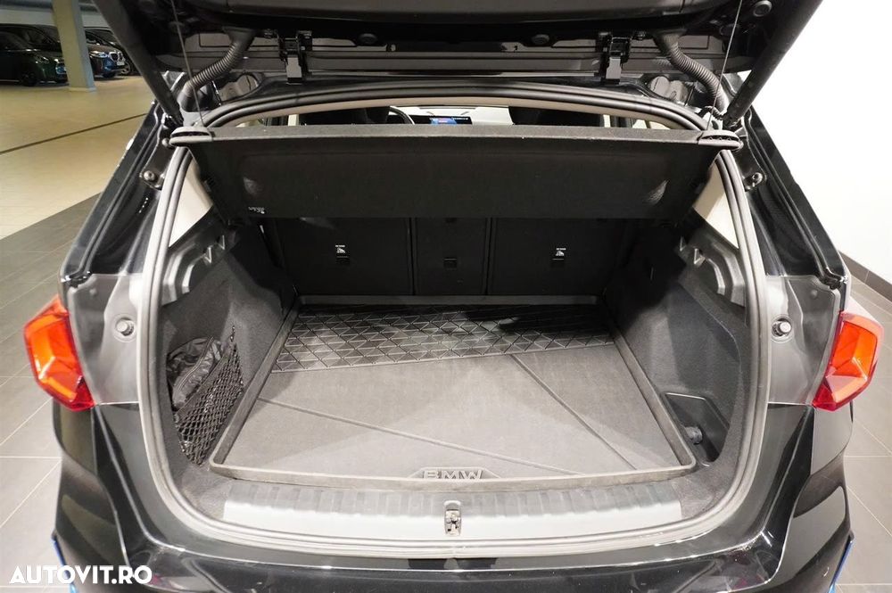 BMW iX1 xDrive30 - 16