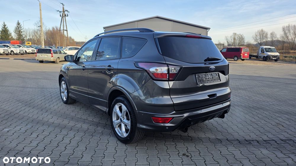 Ford Kuga 1.5 EcoBoost 2x4 ST-Line - 19