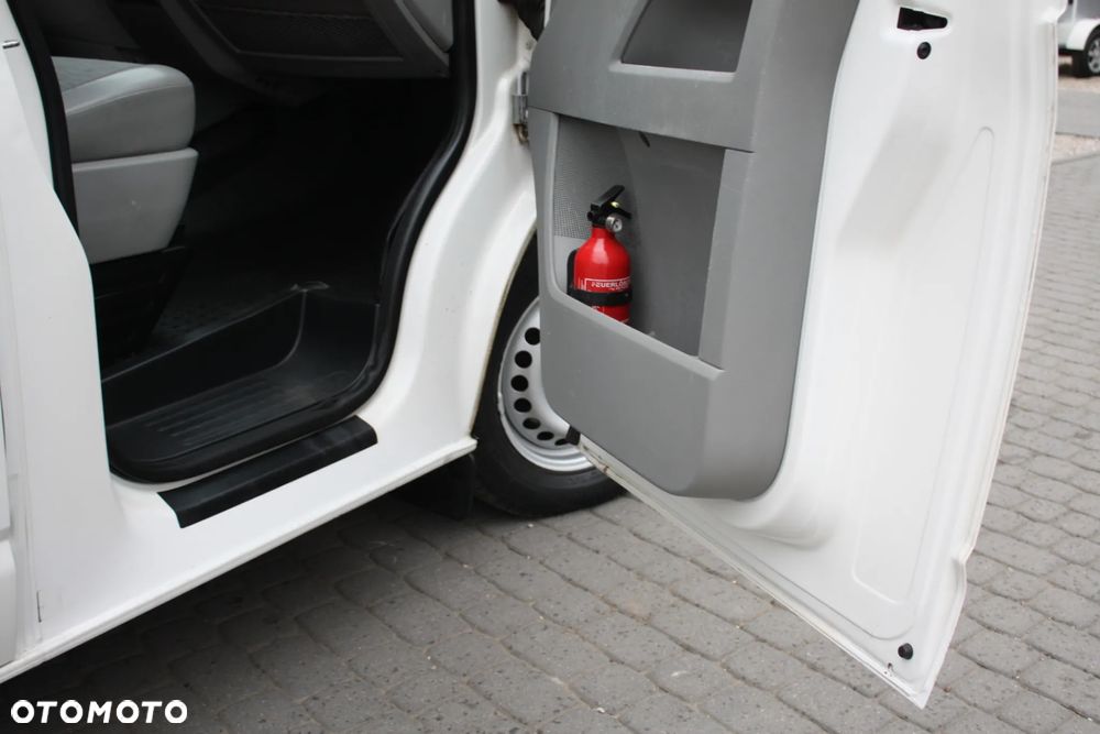 Volkswagen Transporter T5 LIFT - 18