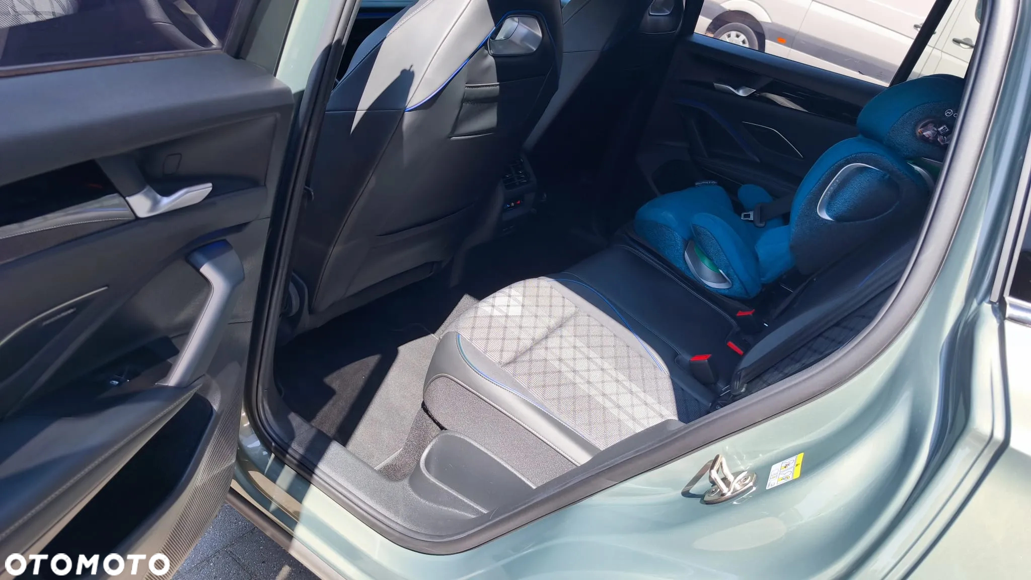 Volkswagen Tiguan 1.5 eTSI OPF DSG R-Line - 29