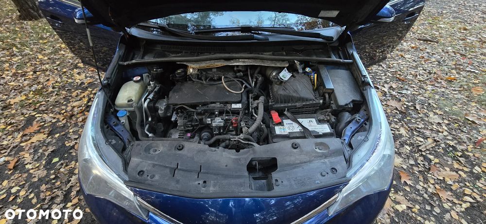 Toyota Avensis 2.0 D-4D Premium - 18