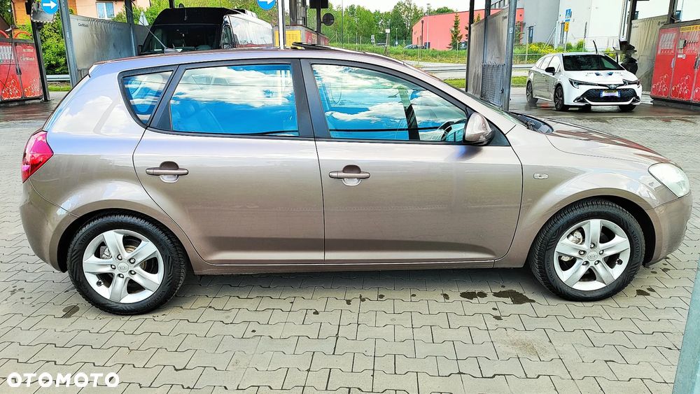 Kia Ceed 1.4 Comfort + - 20