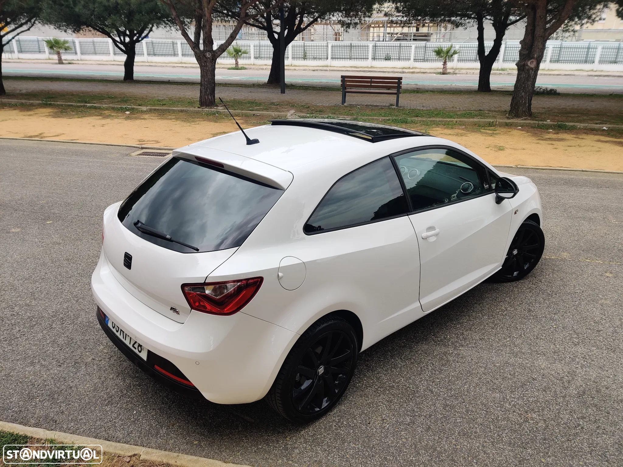 SEAT Ibiza SC 1.0 EcoTSI FR - 8