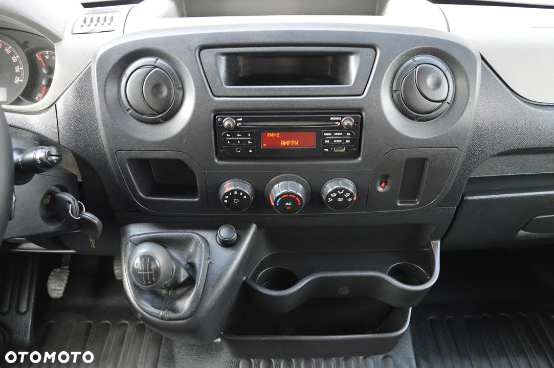 Renault Master - 18