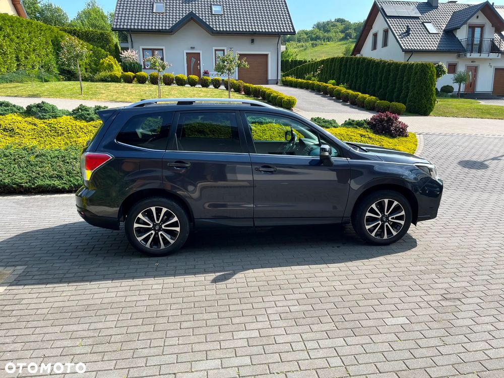 Subaru Forester 2.0 XT Platinum Lineartronic - 4