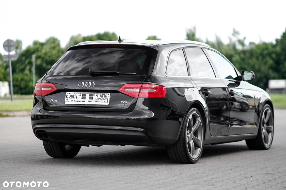 Audi A4 Avant 2.0 TDI Quattro S tronic - 9