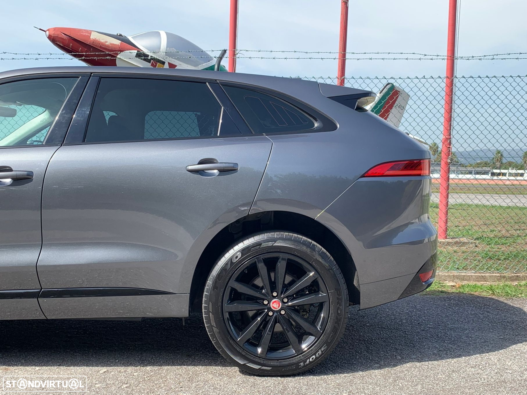 Jaguar F-Pace 2.0 i4D R-Sport Aut. - 52