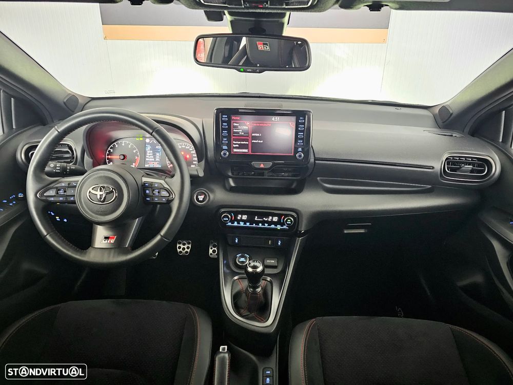 Toyota GR Yaris WRC Triple Edition - 48