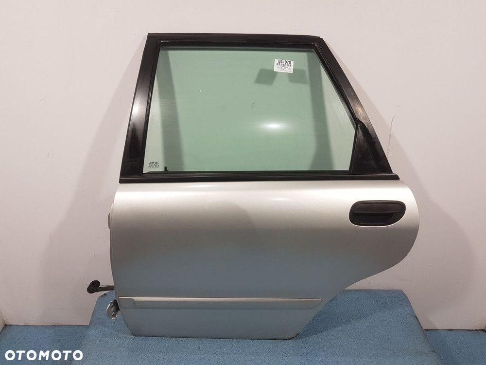 VOLVO V40 I 2-GI LIFT KOMBI DRZWI TYŁ LEWE - 1