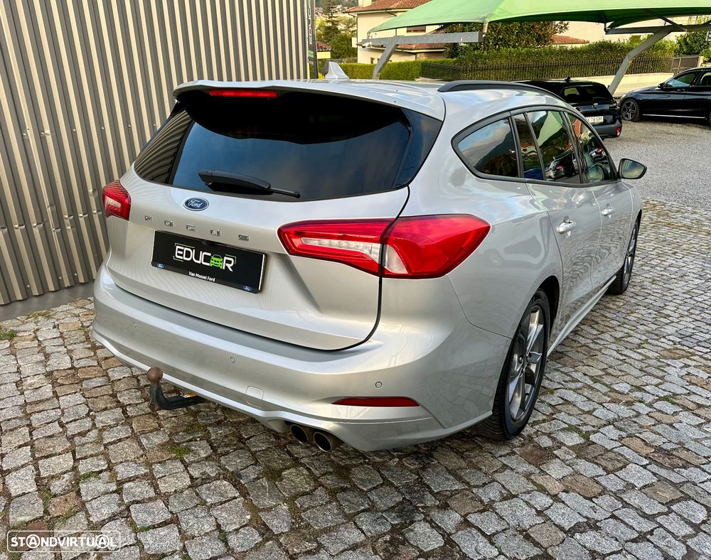 Ford Focus SW 1.0 EcoBoost Hybrid ST-LINE X - 16