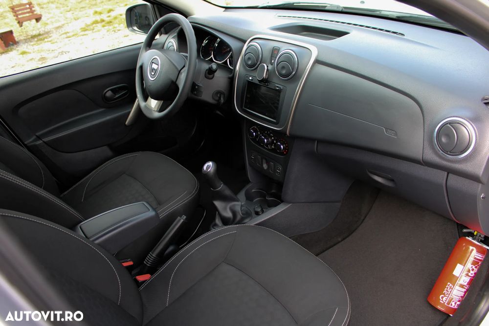 Dacia Logan TCe 90 S&S Laureate - 7