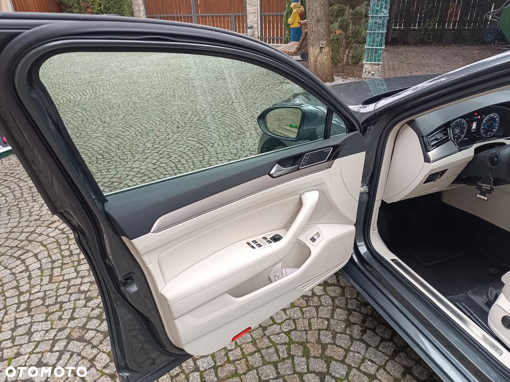 Volkswagen Passat Variant 1.8 TSI BMT Comfortline DSG - 14