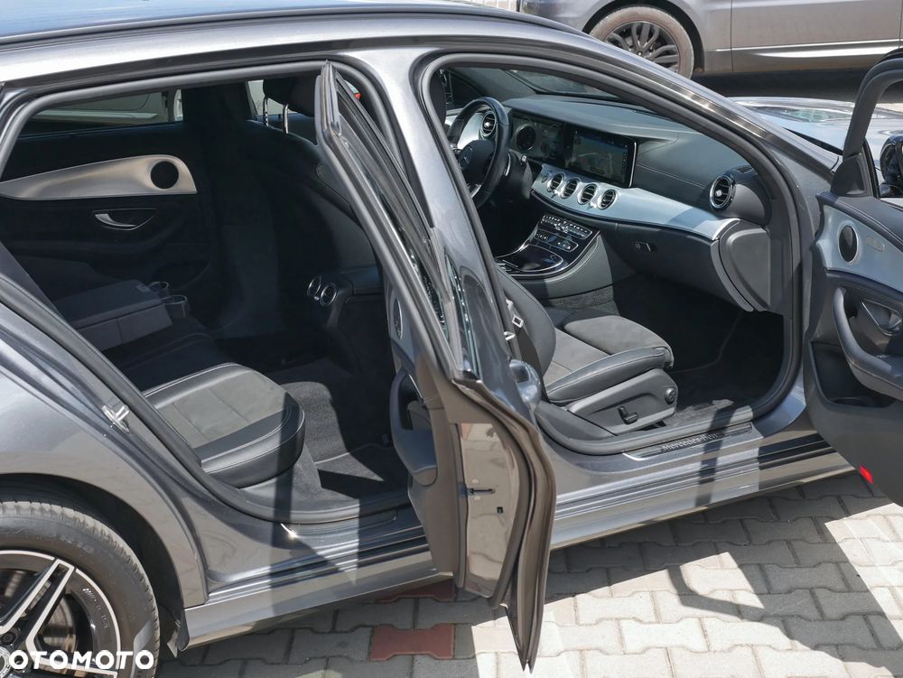 Mercedes-Benz Klasa E 300 de 4Matic 9G-TRONIC AMG Line - 18