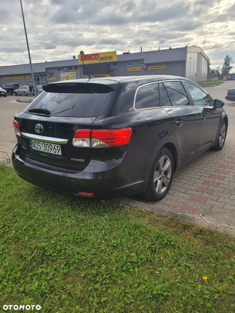Toyota Avensis 2.2 D-CAT Premium - 5
