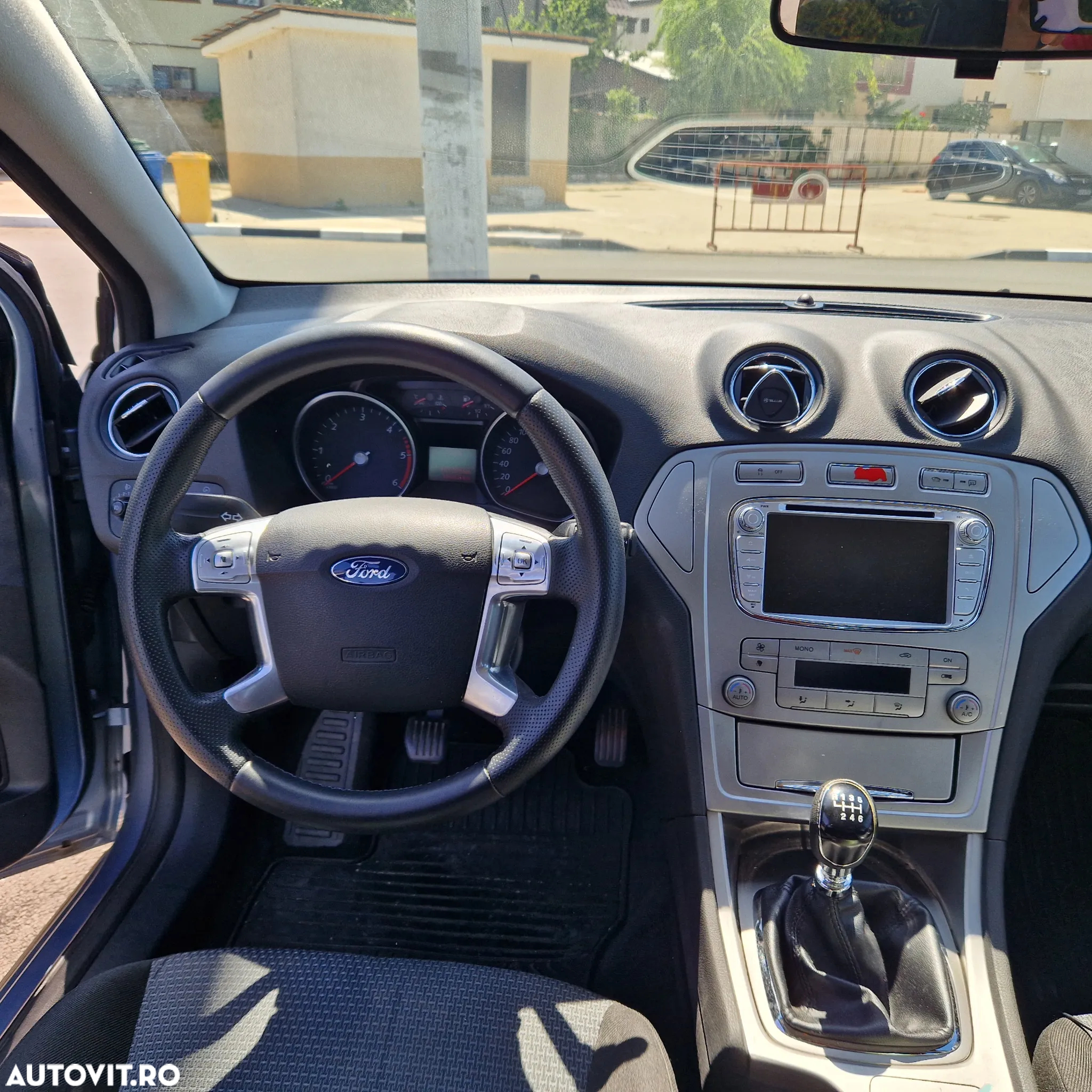 Ford Mondeo 1.8 TDCi Trend - 11