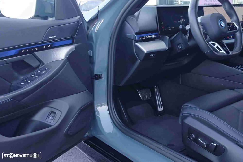 BMW i5 Touring eDrive40 - 9