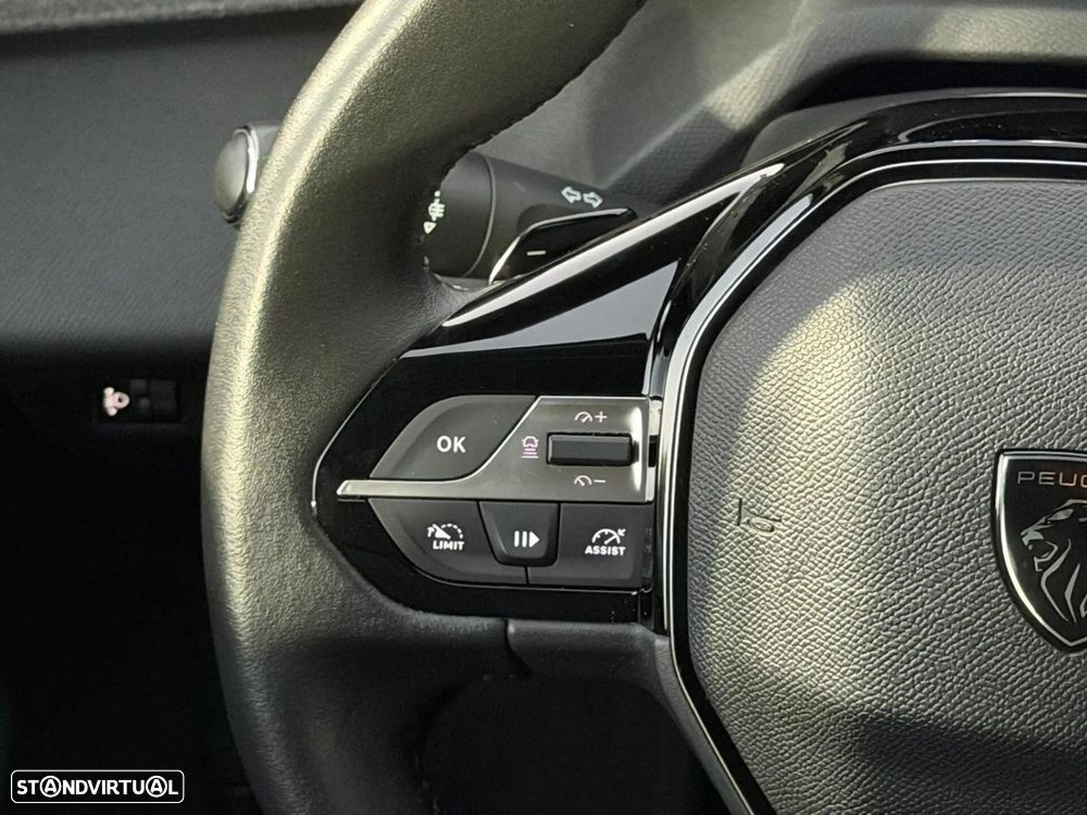 Peugeot 308 1.5 BlueHDi Allure EAT8 - 32