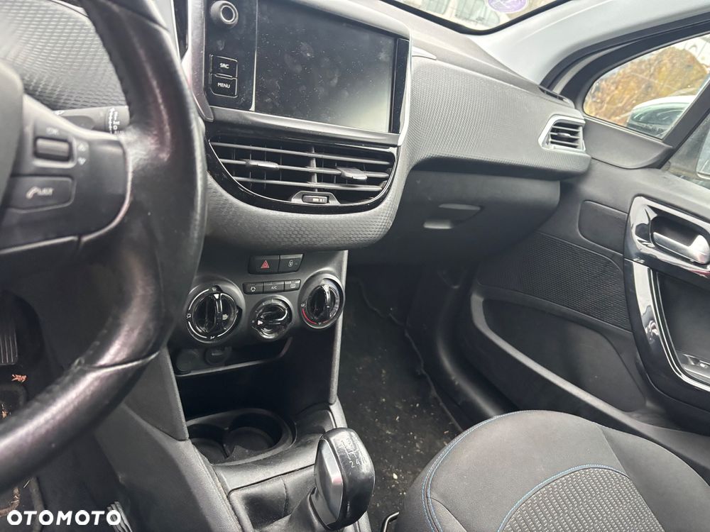 Peugeot 208 PureTech 82 Start & Stop Allure - 7