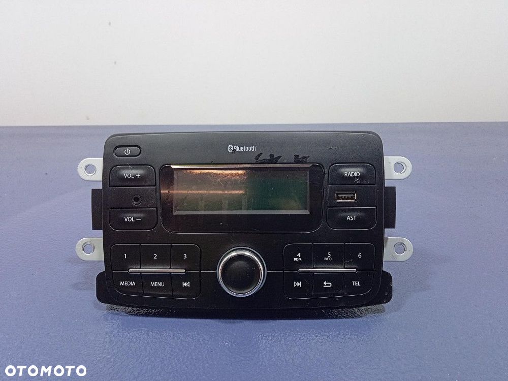 DACIA DUSTER I LIFT 13- RADIO I NAWIGACJA 281153513R - 1