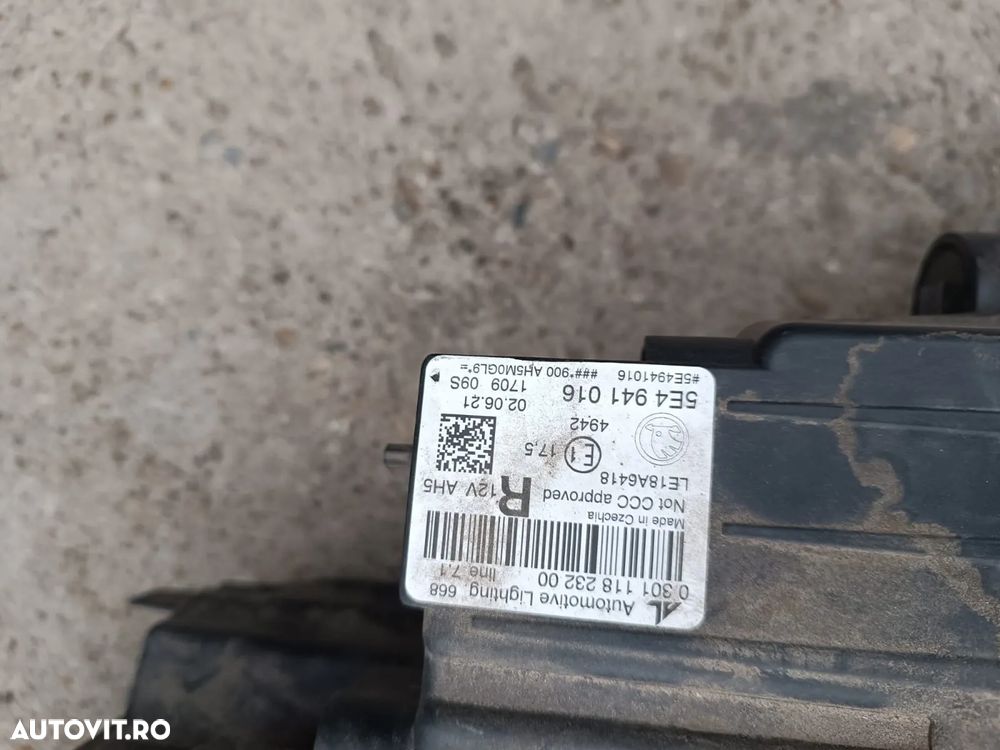 FAR DREAPTA SKODA OCTAVIA 4 - 5