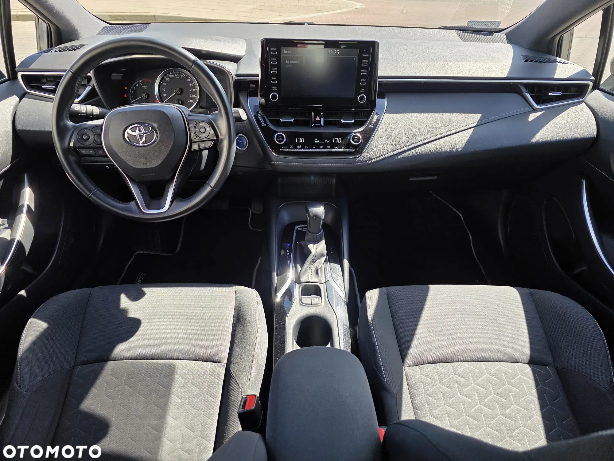Toyota Corolla 1.8 Hybrid Comfort - 10