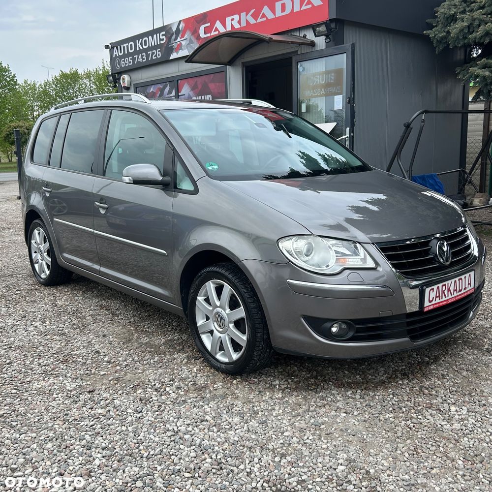 Volkswagen Touran 2.0 TDI DPF Highline - 4