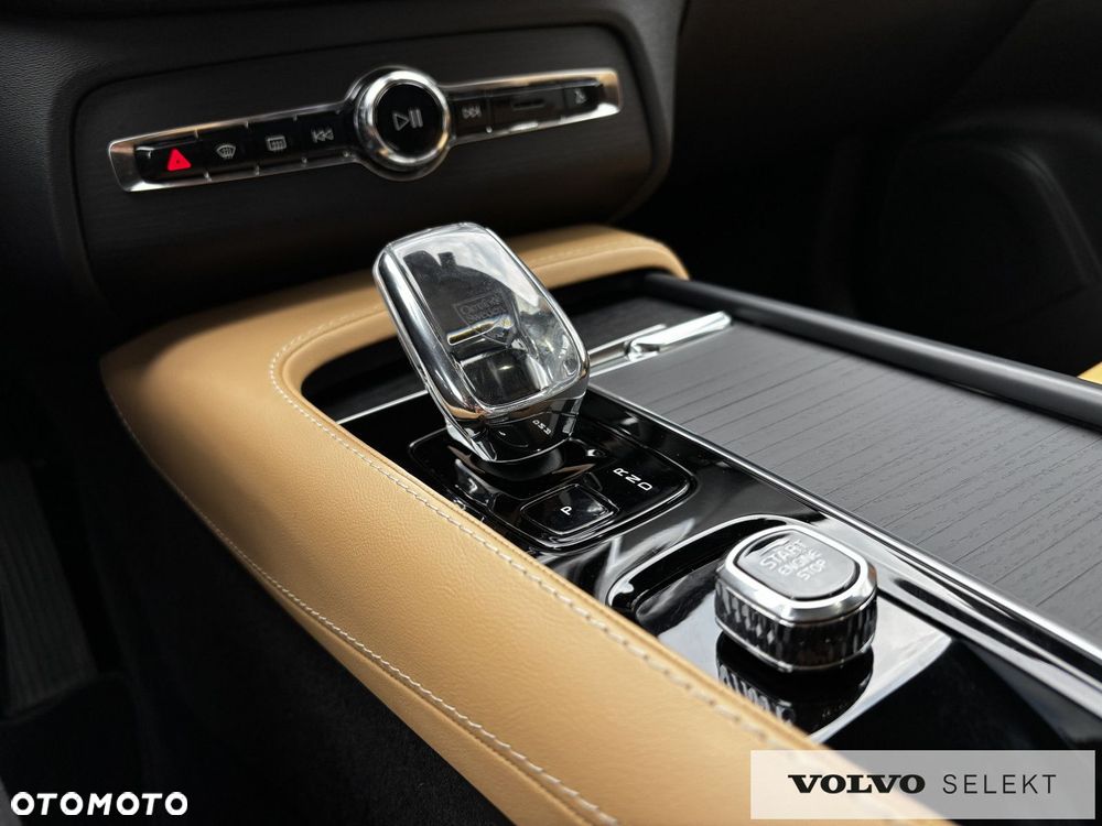 Volvo XC 90 - 17