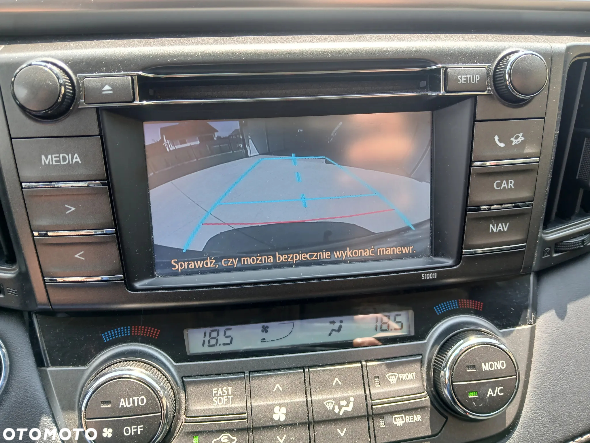 Toyota RAV4 2.0 Premium - 26