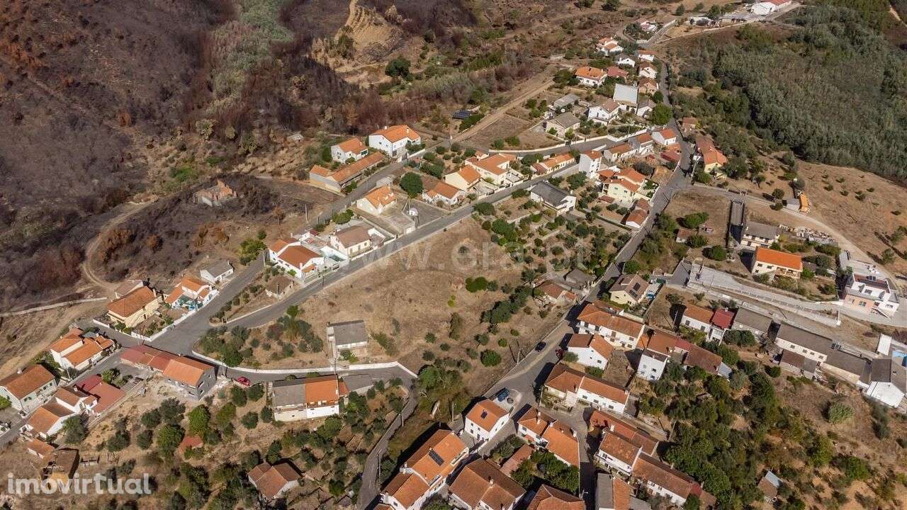 Moradia Isolada T3 / Covilhã, Peso e Vales do Rio - Grande imagem: 3/20