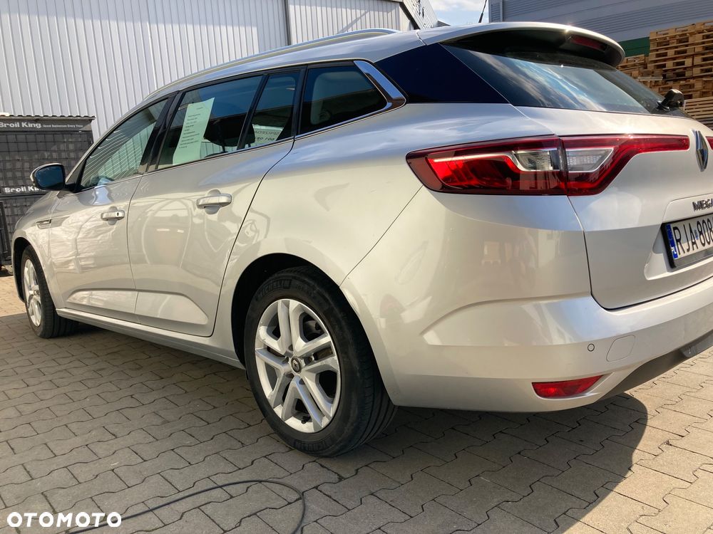 Renault Megane 1.5 Blue dCi Business - 13