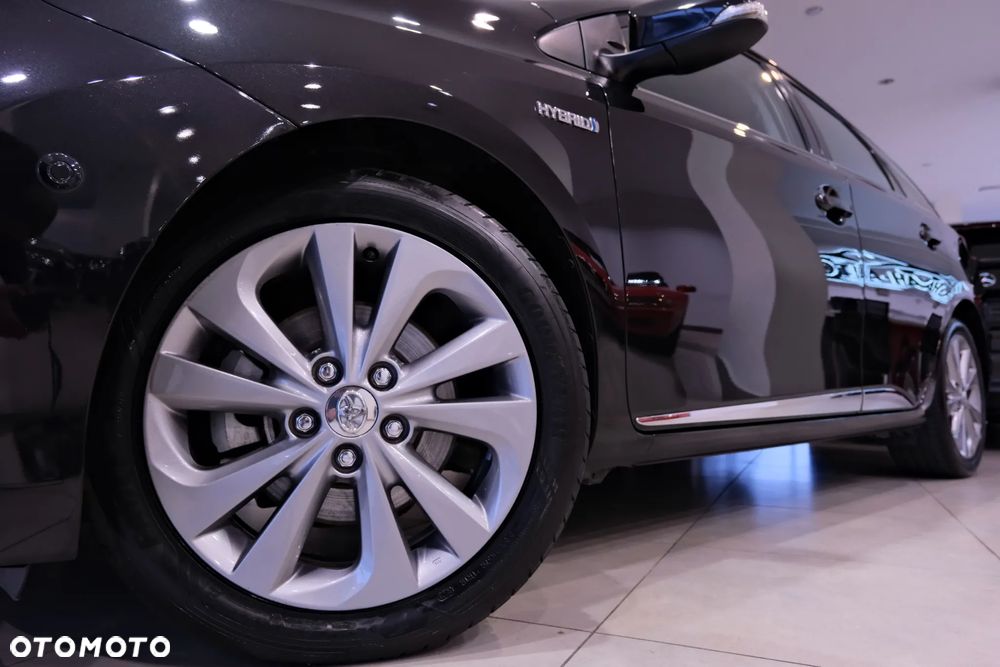 Toyota Auris 1.8 HSD Luna - 22