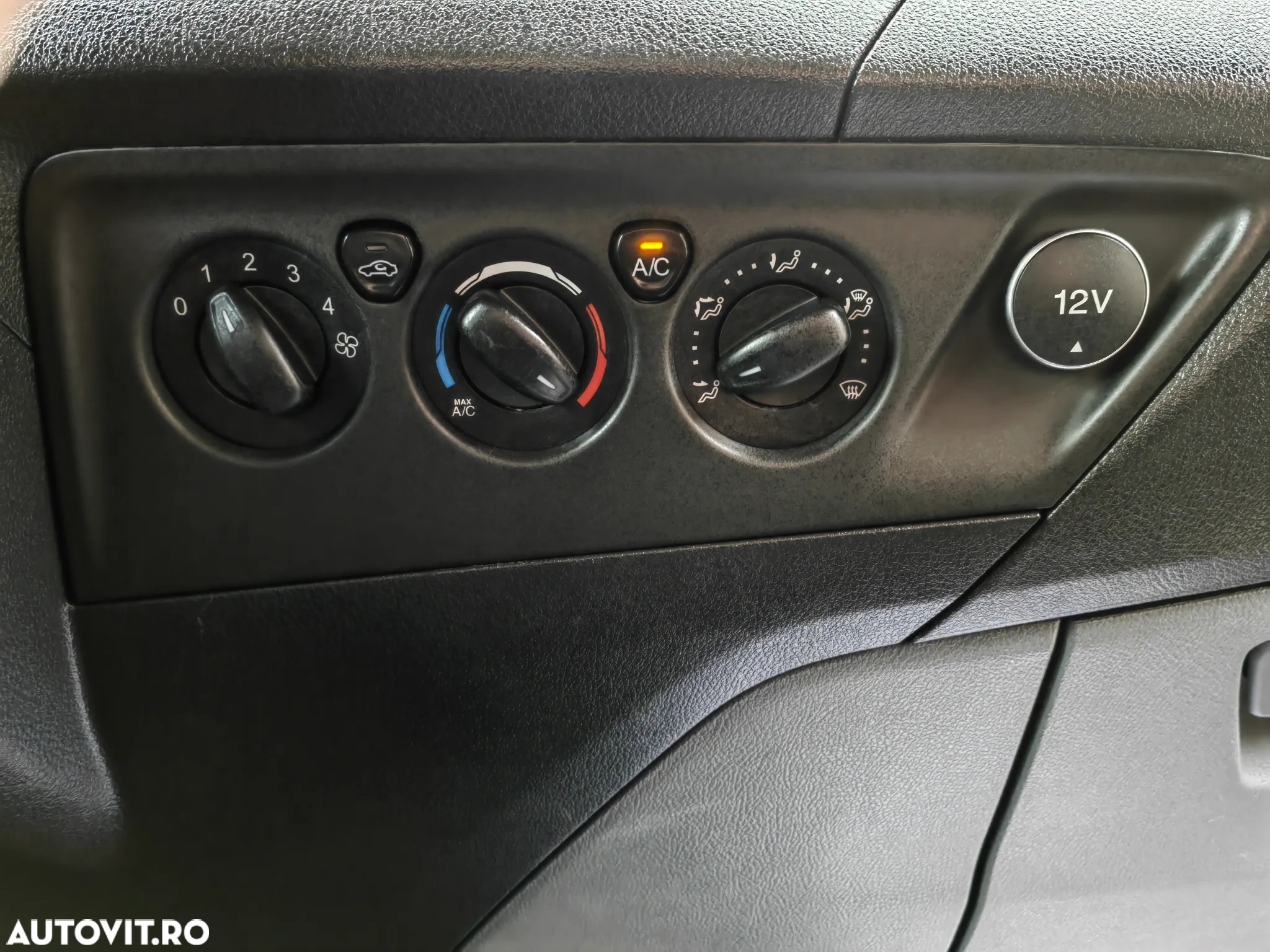 Ford Transit Custom - 28