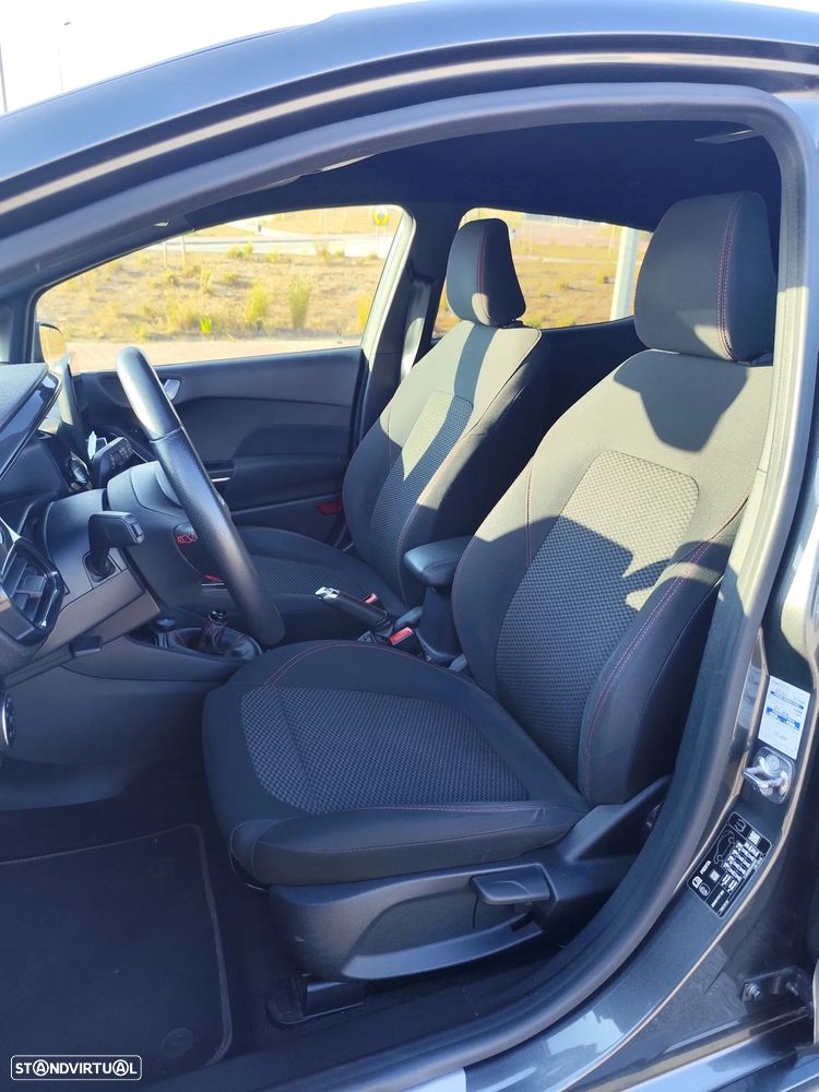 Ford Fiesta 1.0 EcoBoost MHEV ST-Line - 12