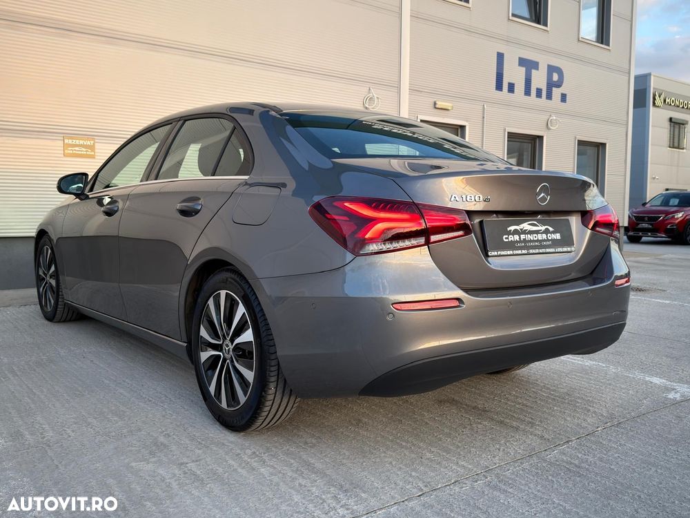 Mercedes-Benz A 180 d Sedan 8G-DCT Style - 4