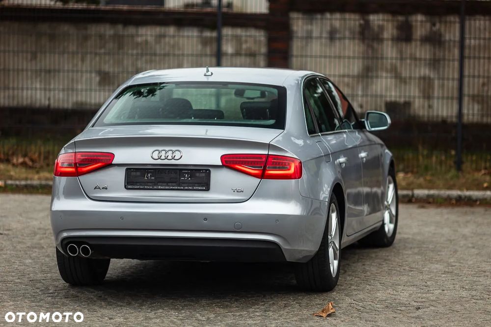 Audi A4 Limousine 2.0 TDI Sport - 13