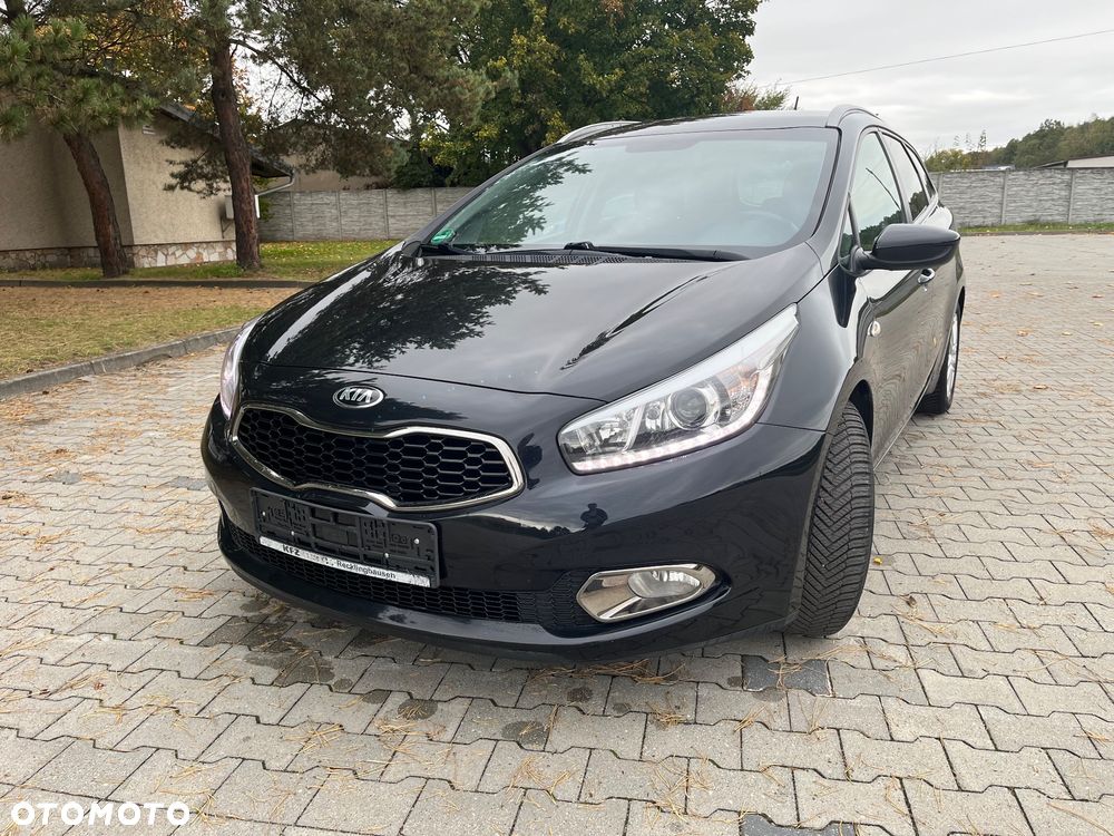 Kia Ceed - 27
