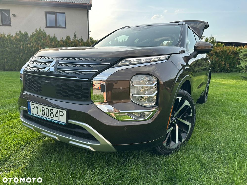 Mitsubishi Outlander - 16
