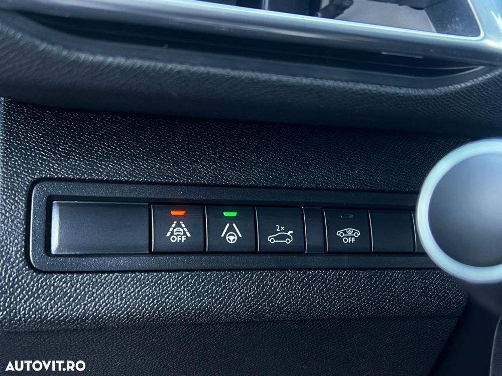 Peugeot 3008 PureTech 130 Stop & Start GPF EAT8 GT - 32