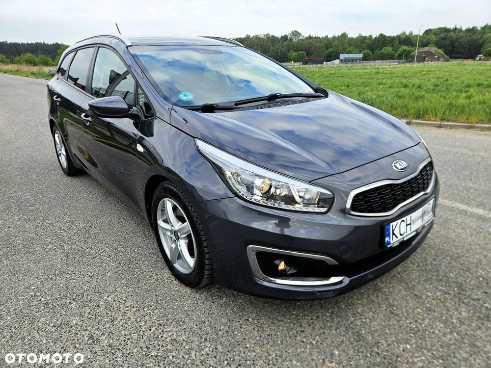 Kia Ceed 1.6 CRDi 128 Dream-Team Edition - 11