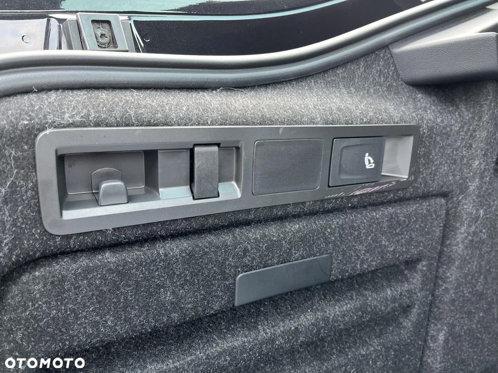 Skoda Superb 2.0 TDI DSG Style - 21