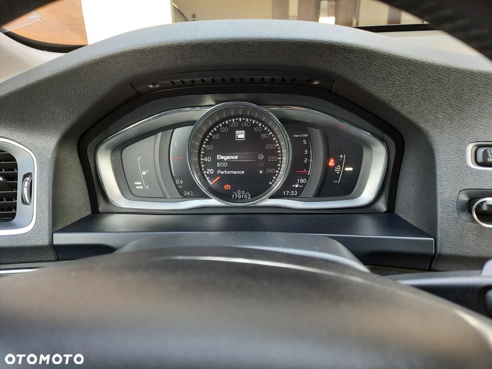 Volvo S60 D2 Summum - 19