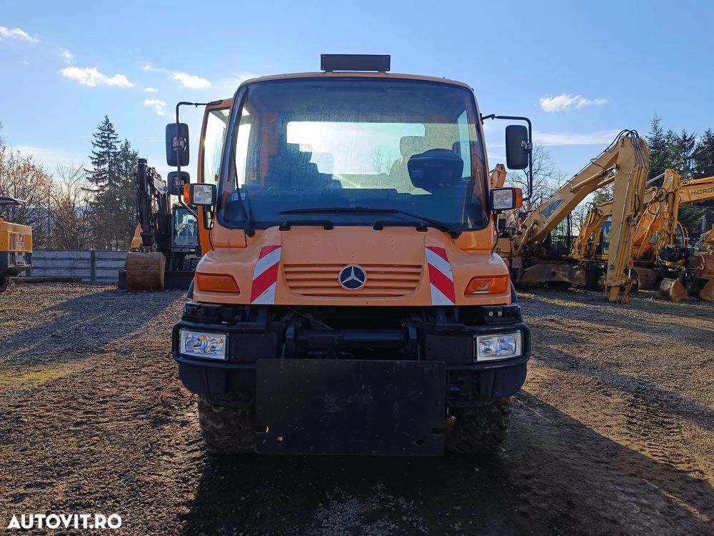 Mercedes-Benz Unimog U400 - 4