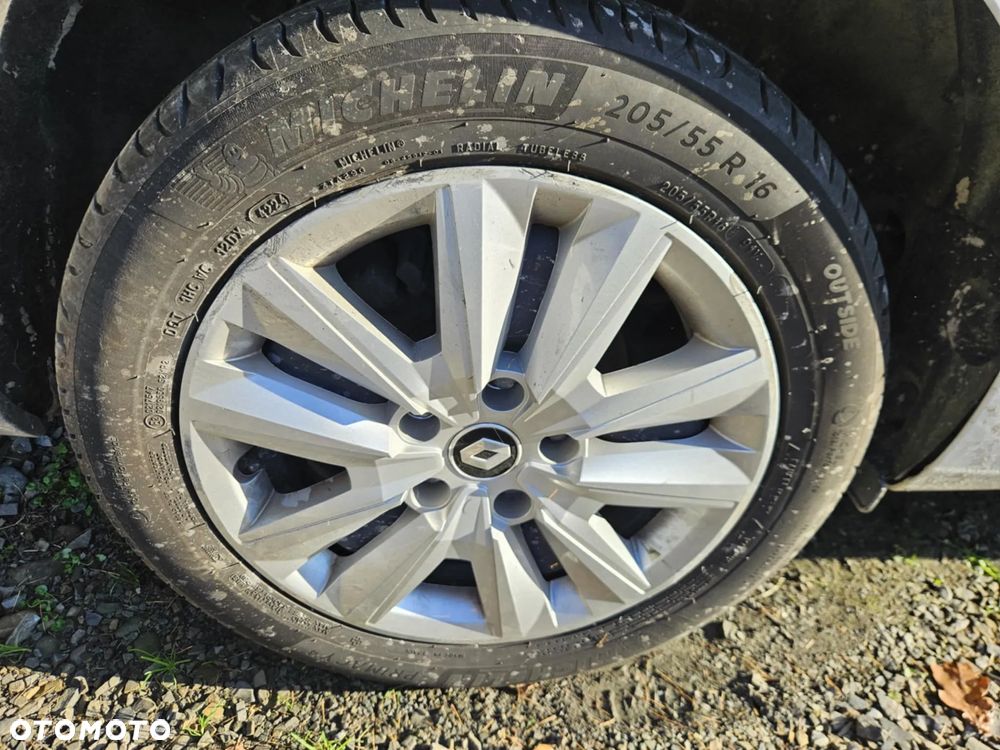 Renault Megane 1.5 Blue dCi Techno - 10