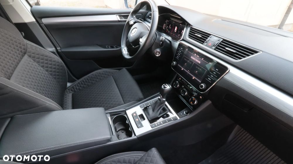 Skoda Superb 2.0 TSI Style DSG - 9