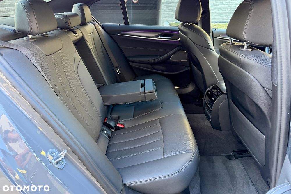 BMW Seria 5 530d mHEV M Sport sport - 15