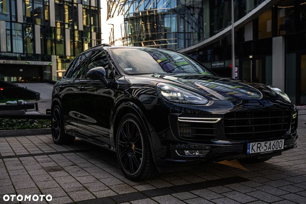 Porsche Cayenne - 17