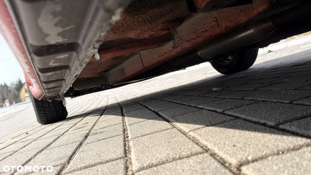 Suzuki Swift 1.3 Limited 25 - 19