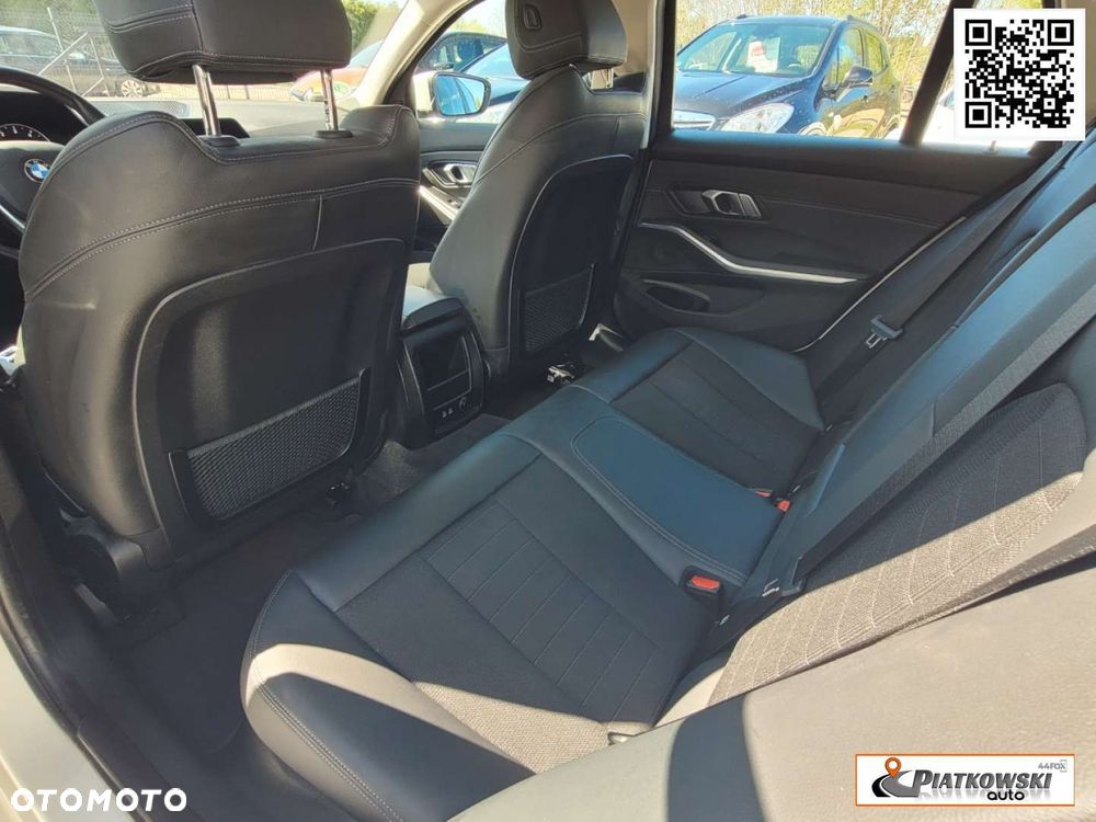 BMW Seria 3 320i - 26
